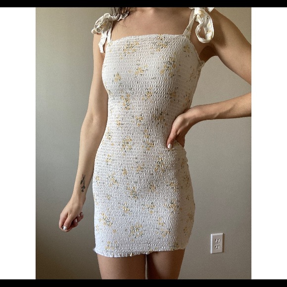 FLORAL BODY-CON DRESS - Picture 2 of 6